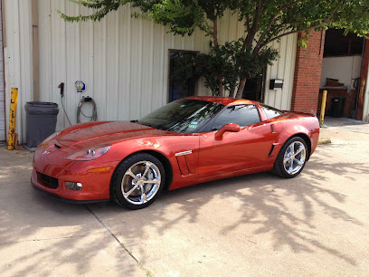 LEE'S PAINT & BODY Automotive Collision Repair, Antique & Classic Car Restorations Center