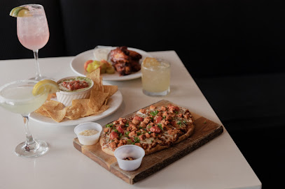 Trez Bistro and Wine Bar