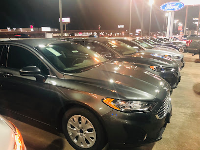 Randall Reed's Planet Ford Service Department