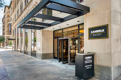 Cambria Hotel Houston Downtown Convention Center