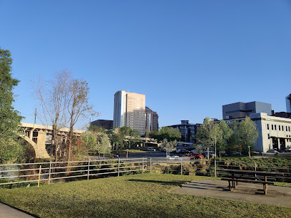 Buffalo Bayou Hike and Bike Trail Downtown - South Bank