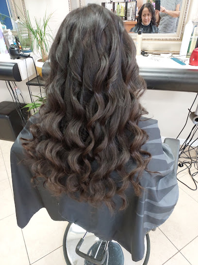 Kim's Hair and Nail Studio