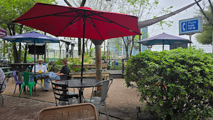 Piggy's Kitchen & Bar